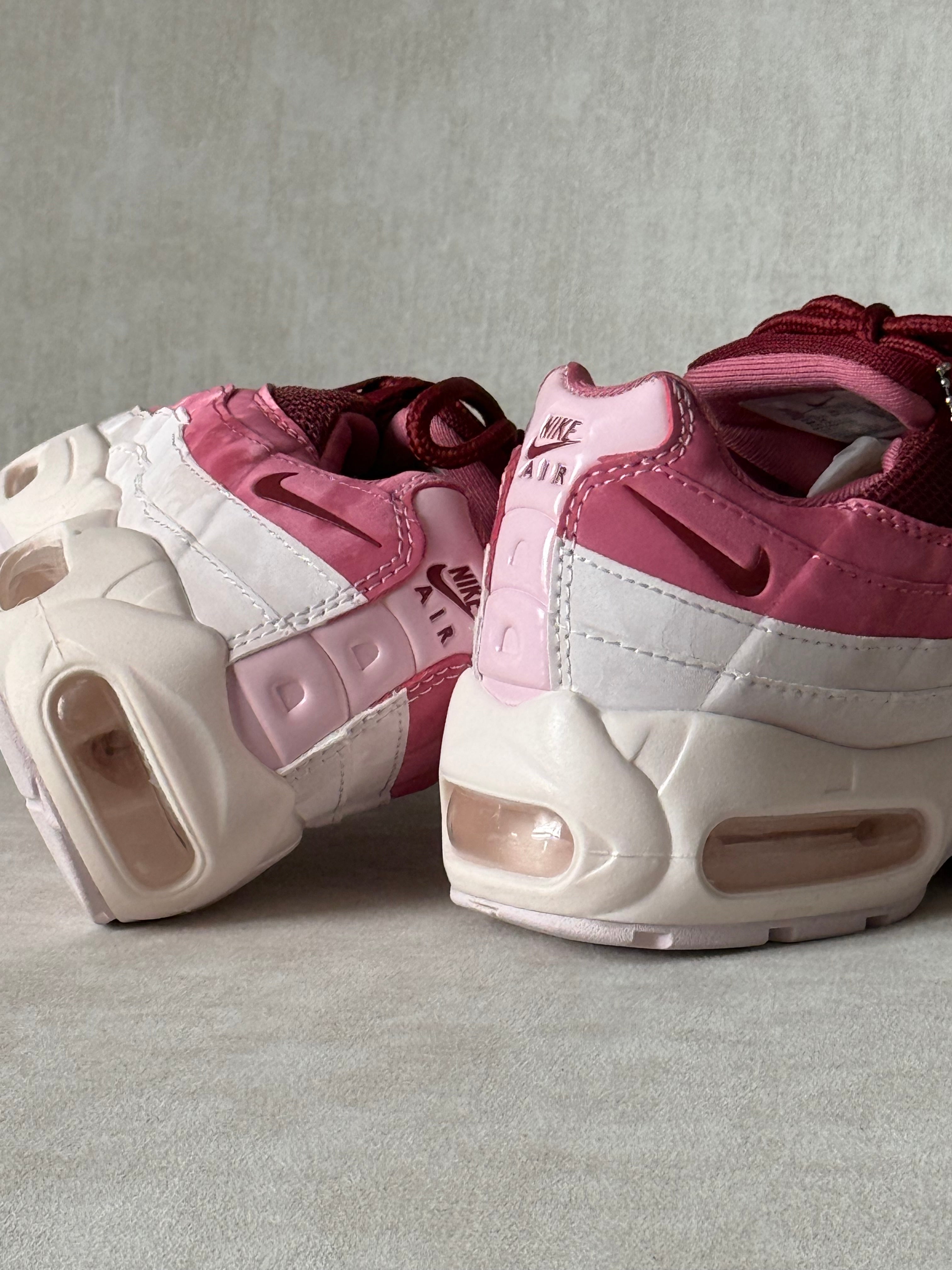 Nike Air Max 95 "Valentine's Day"