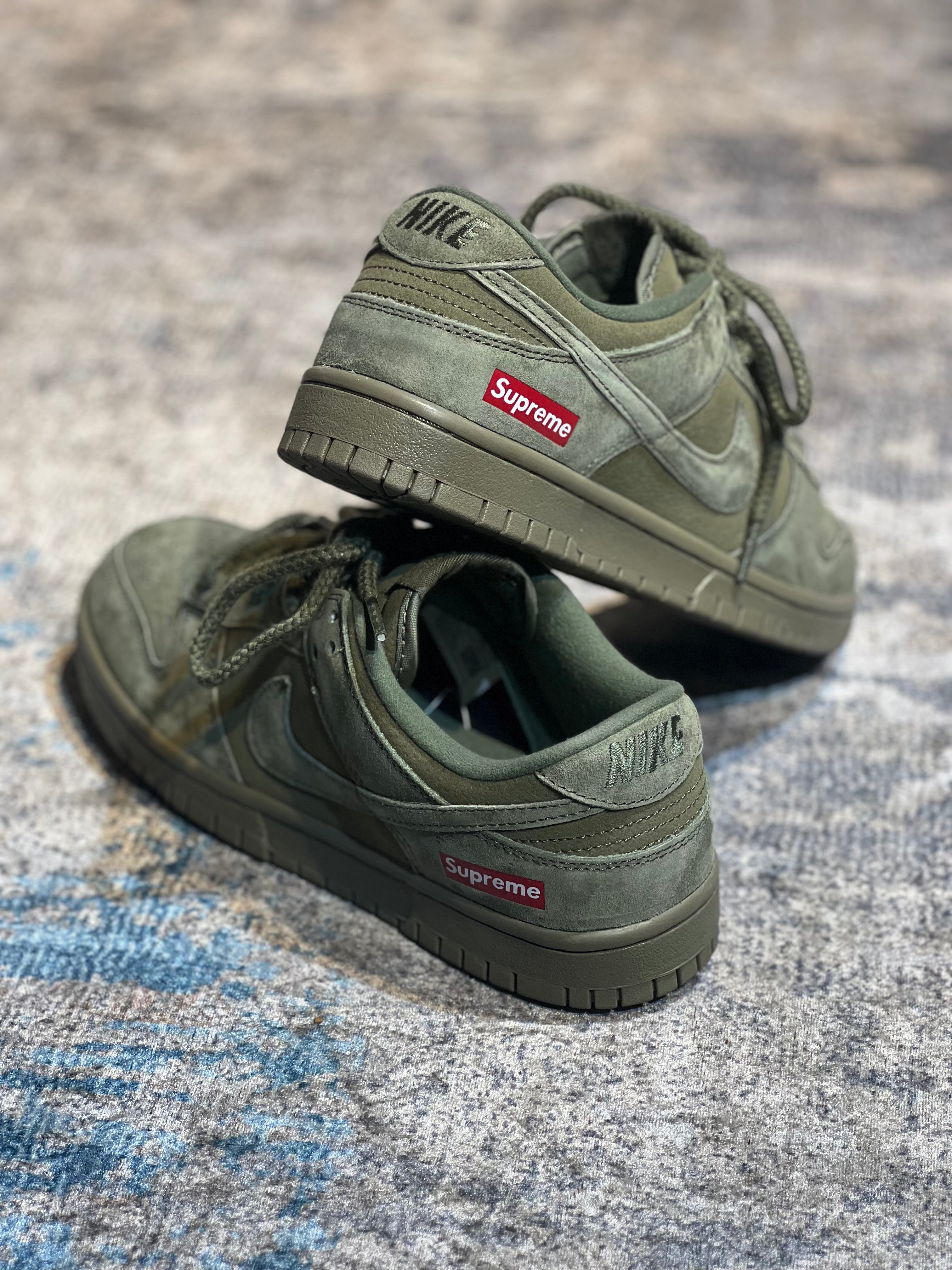 Nike Dunk Low SB x Supreme “Green”