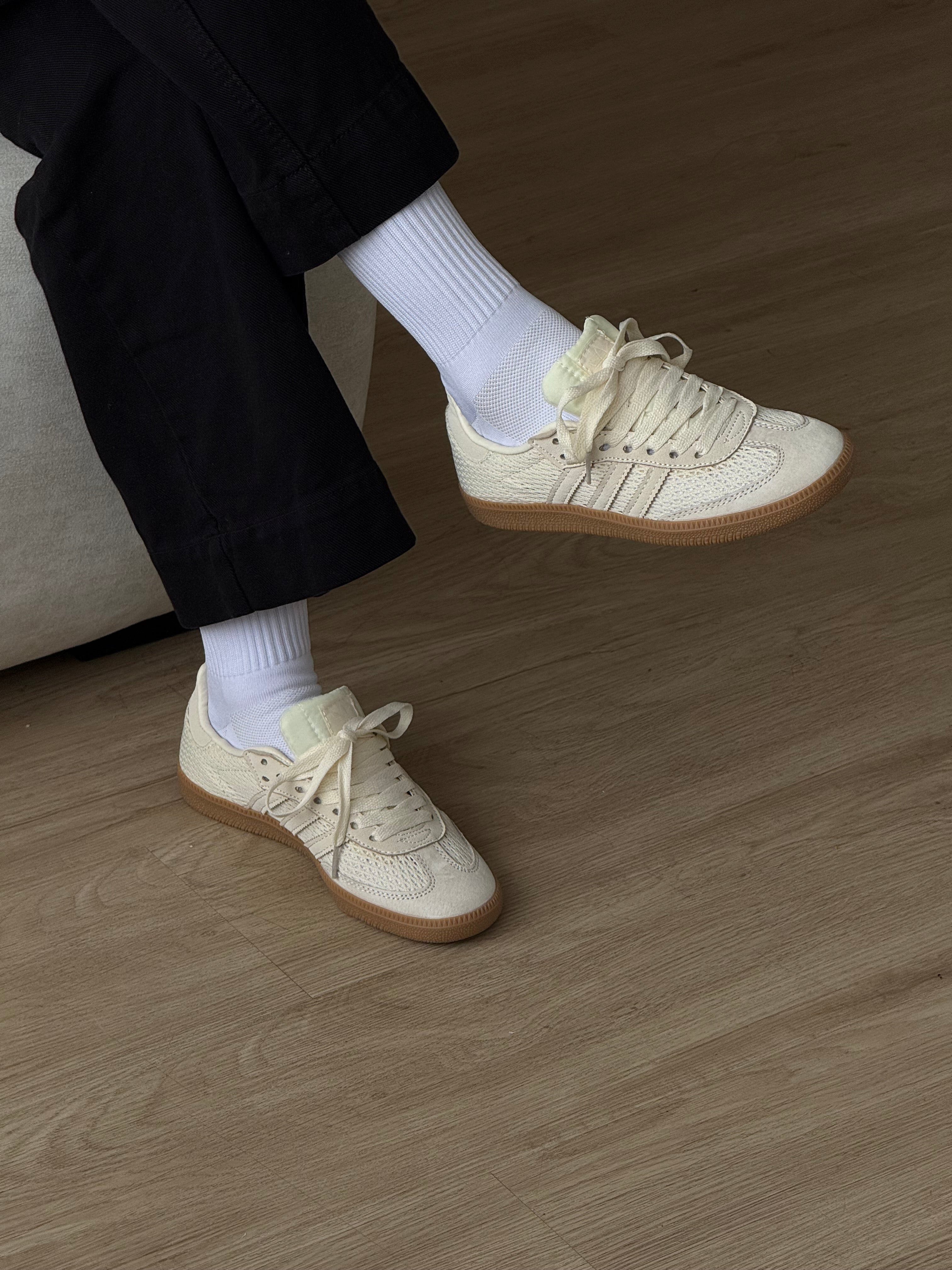Adidas Samba OG “White/Gum”