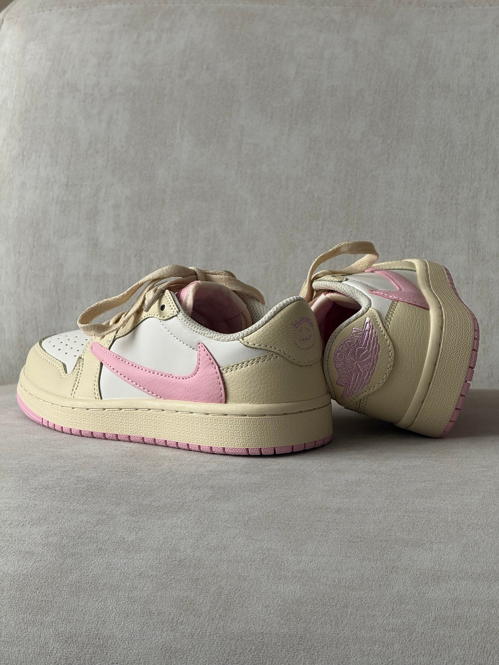 Air Jordan 1 Low x Travis Scott “Shy Pink”