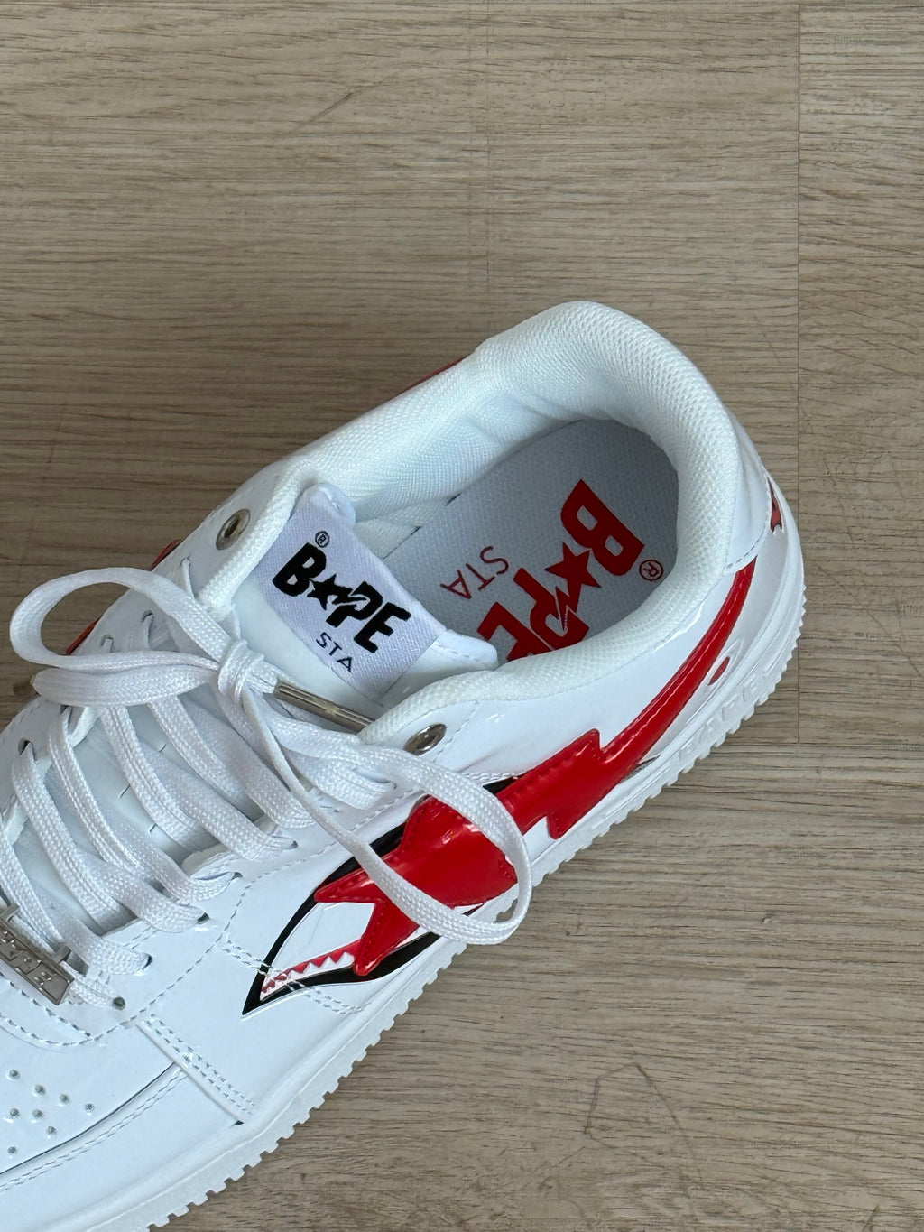 A Bathing Bape Sta “Shark/White”