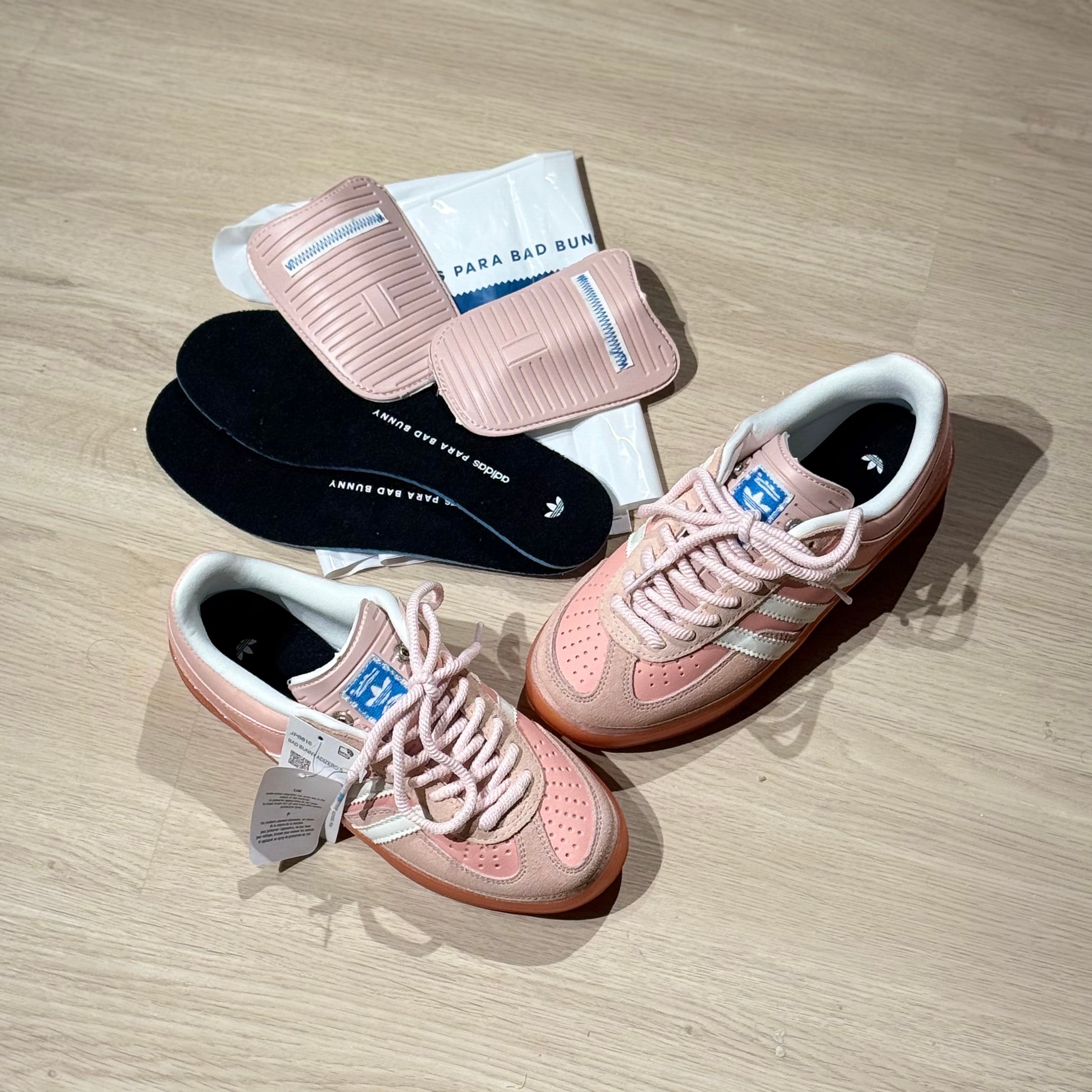 Adidas Gazelle Bunny Cabo Rojo