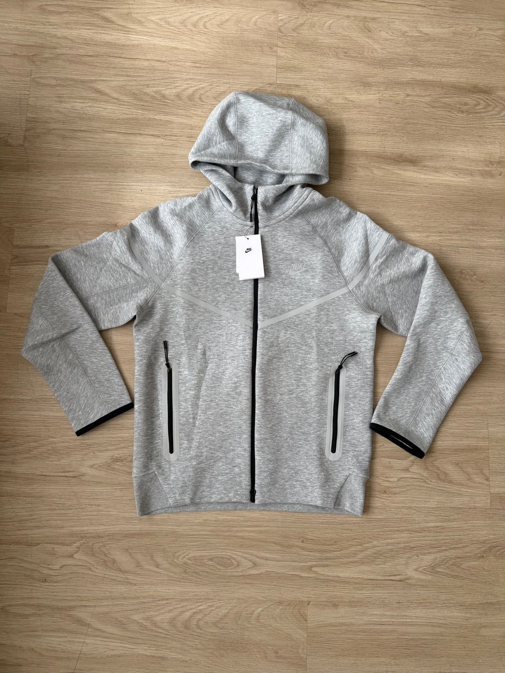 Chaqueta Nike Tech Reflective “Grey”