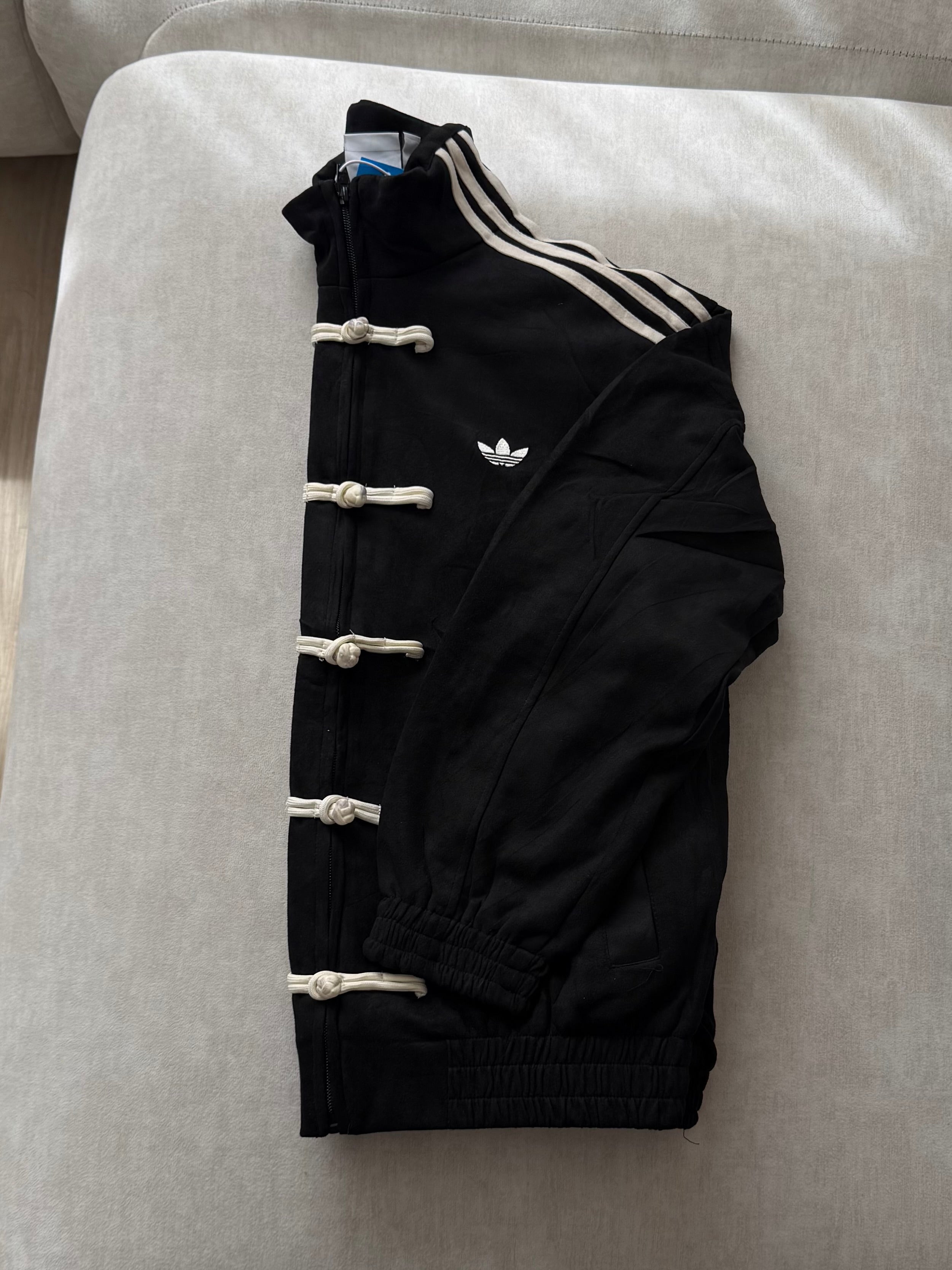 Chaqueta Adidas CNY “Black”