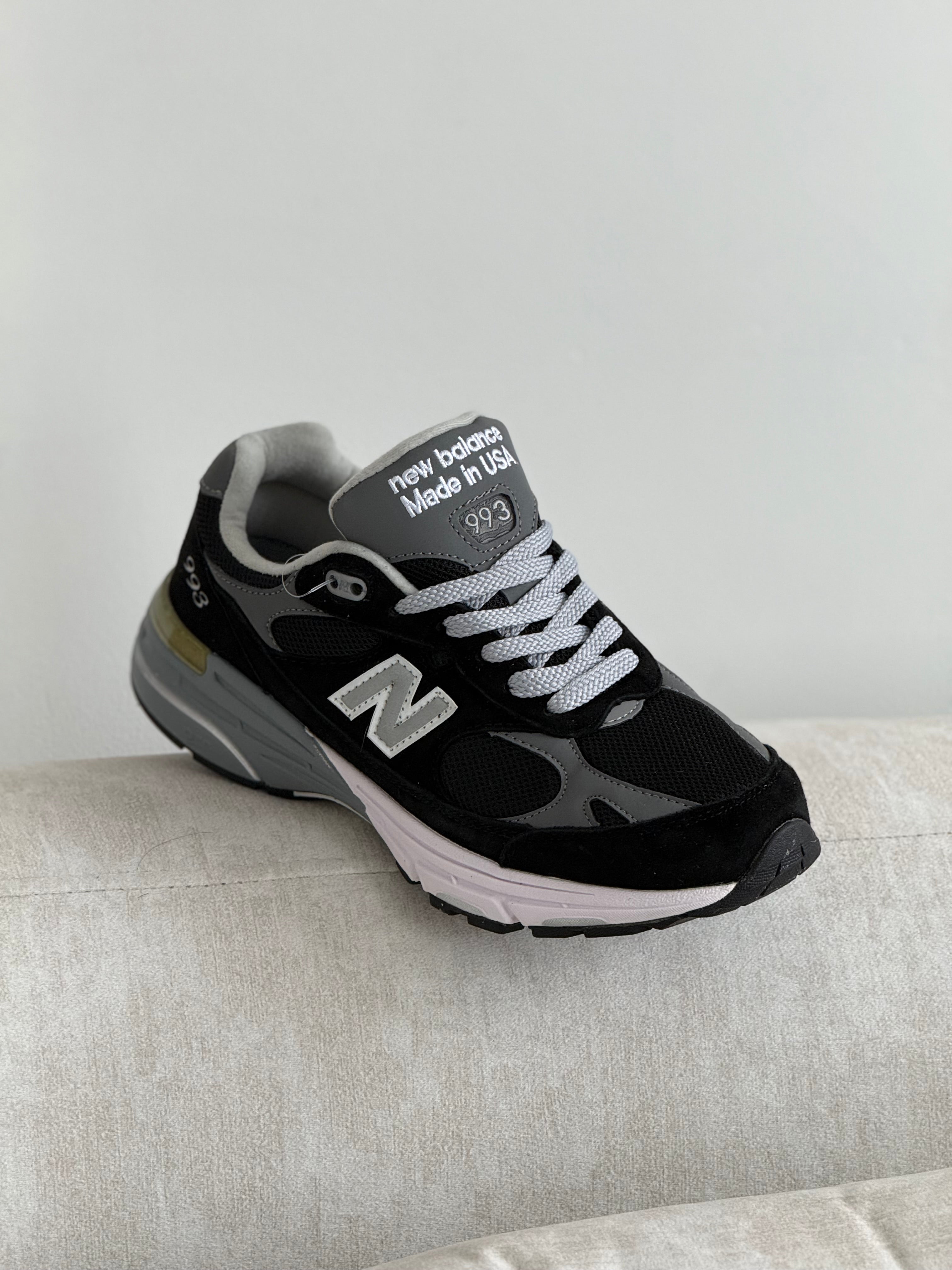 New Balance 993