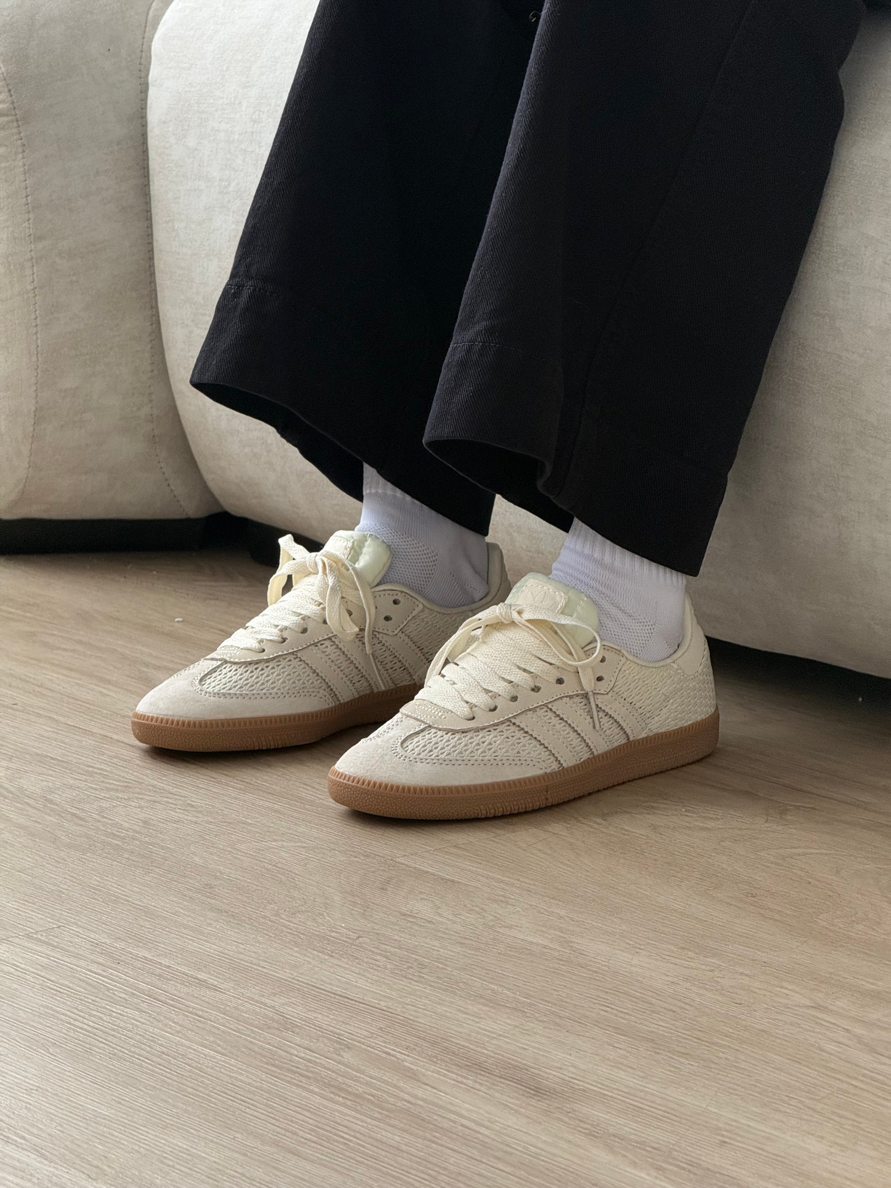 Adidas Samba OG “White/Gum”