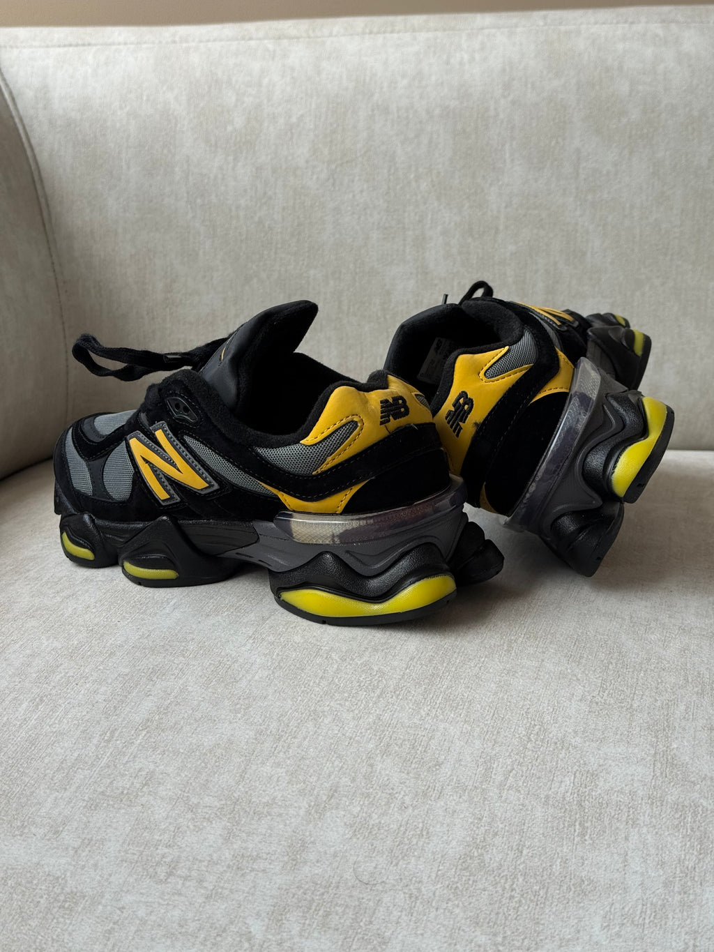 New Balance 9060 “Black/Yellow”