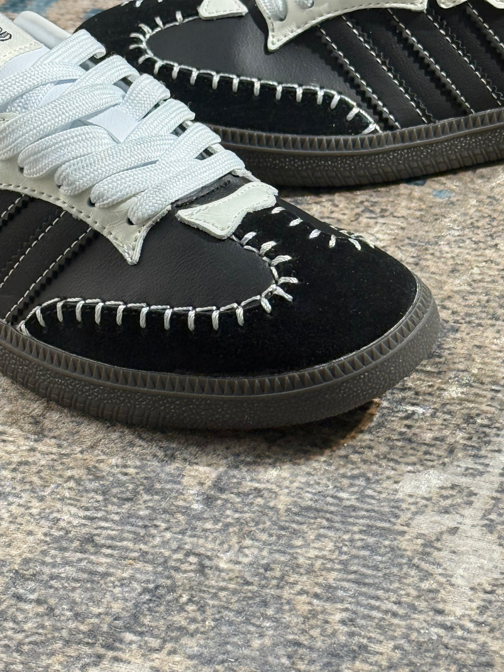 Adidas Samba OG “Halloween”