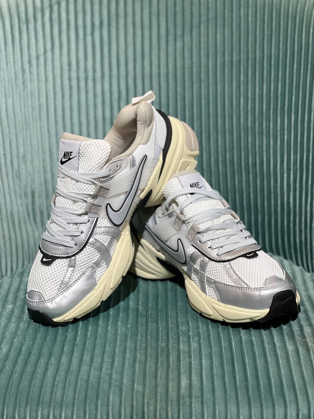 Nike V2k