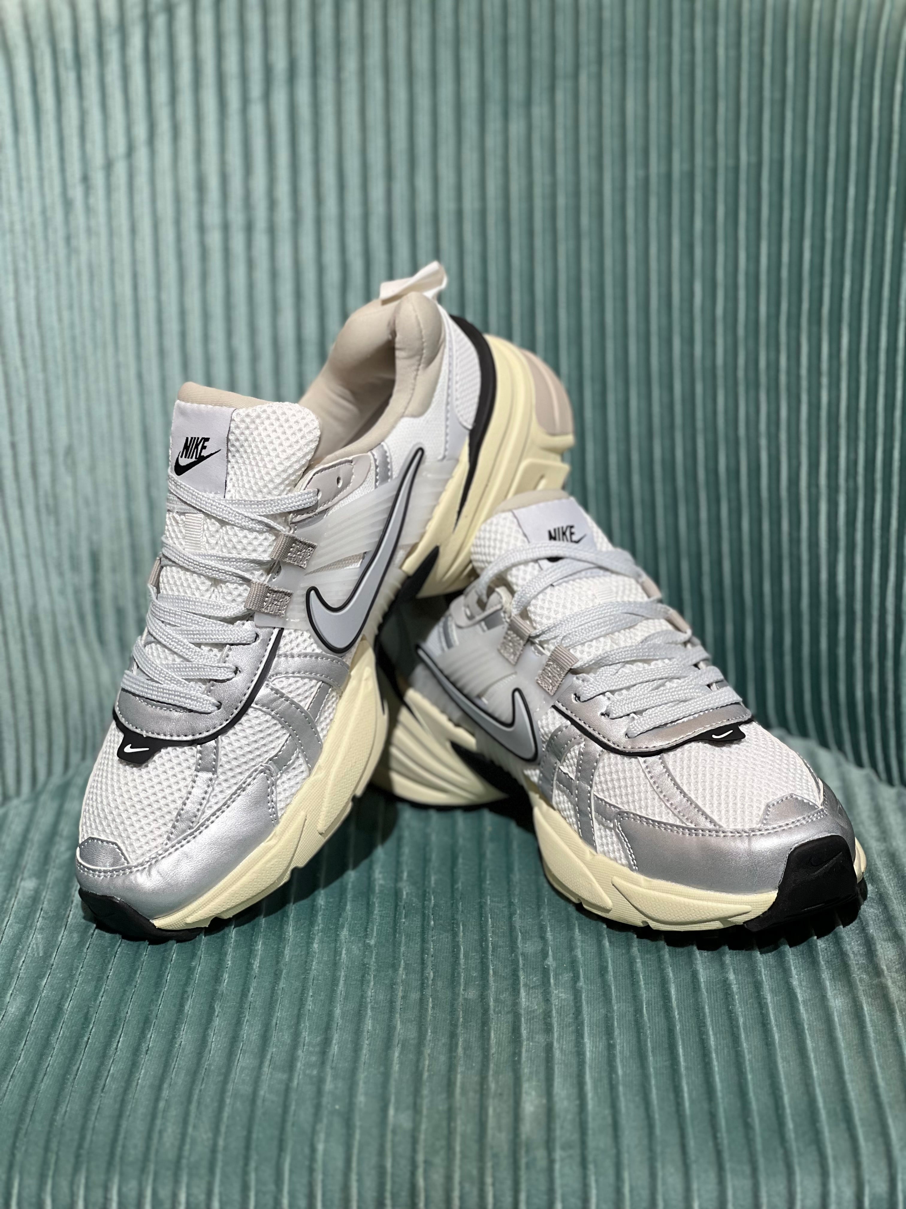 Nike V2k
