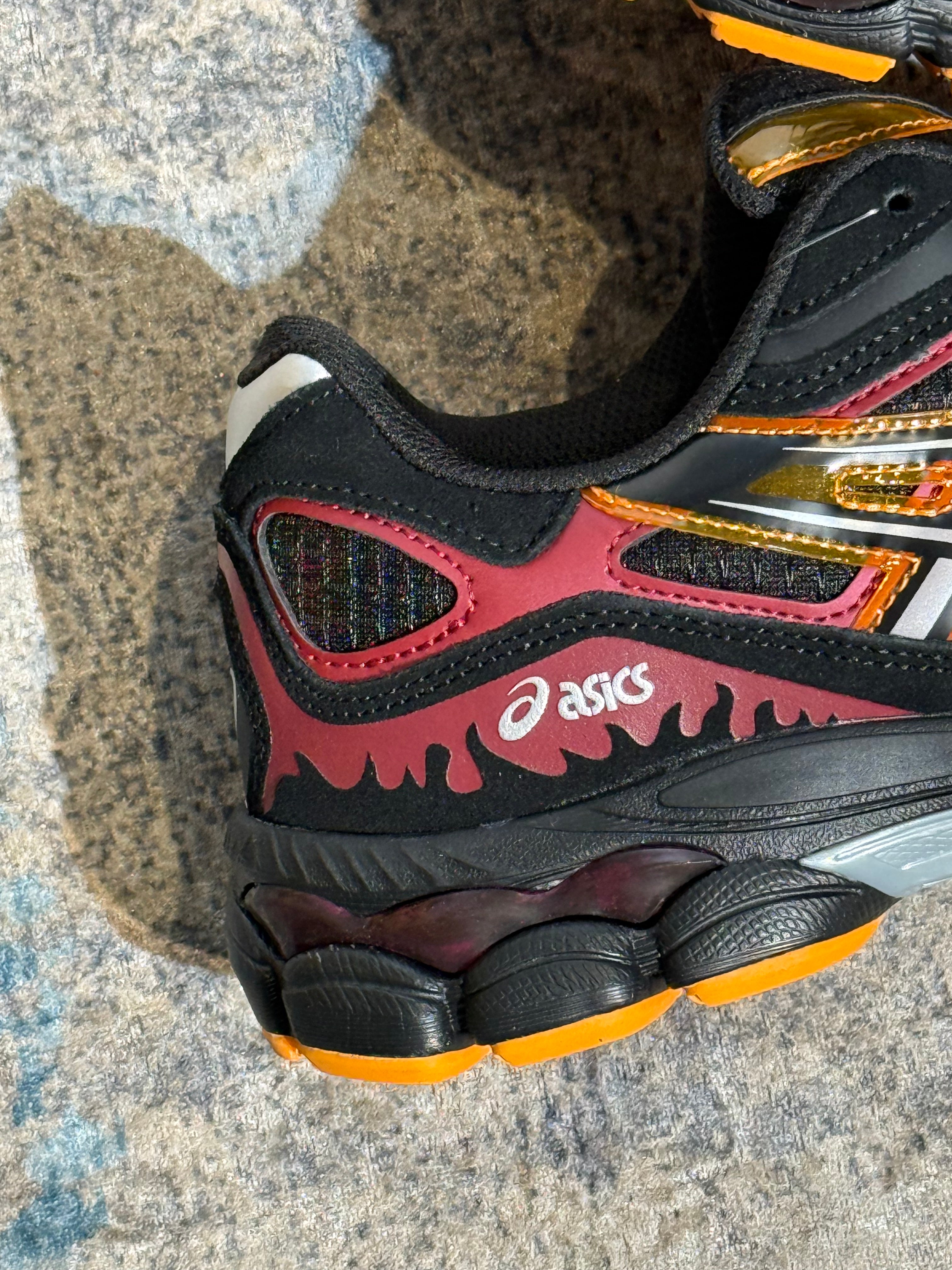 Asics Kayano “Naruto”