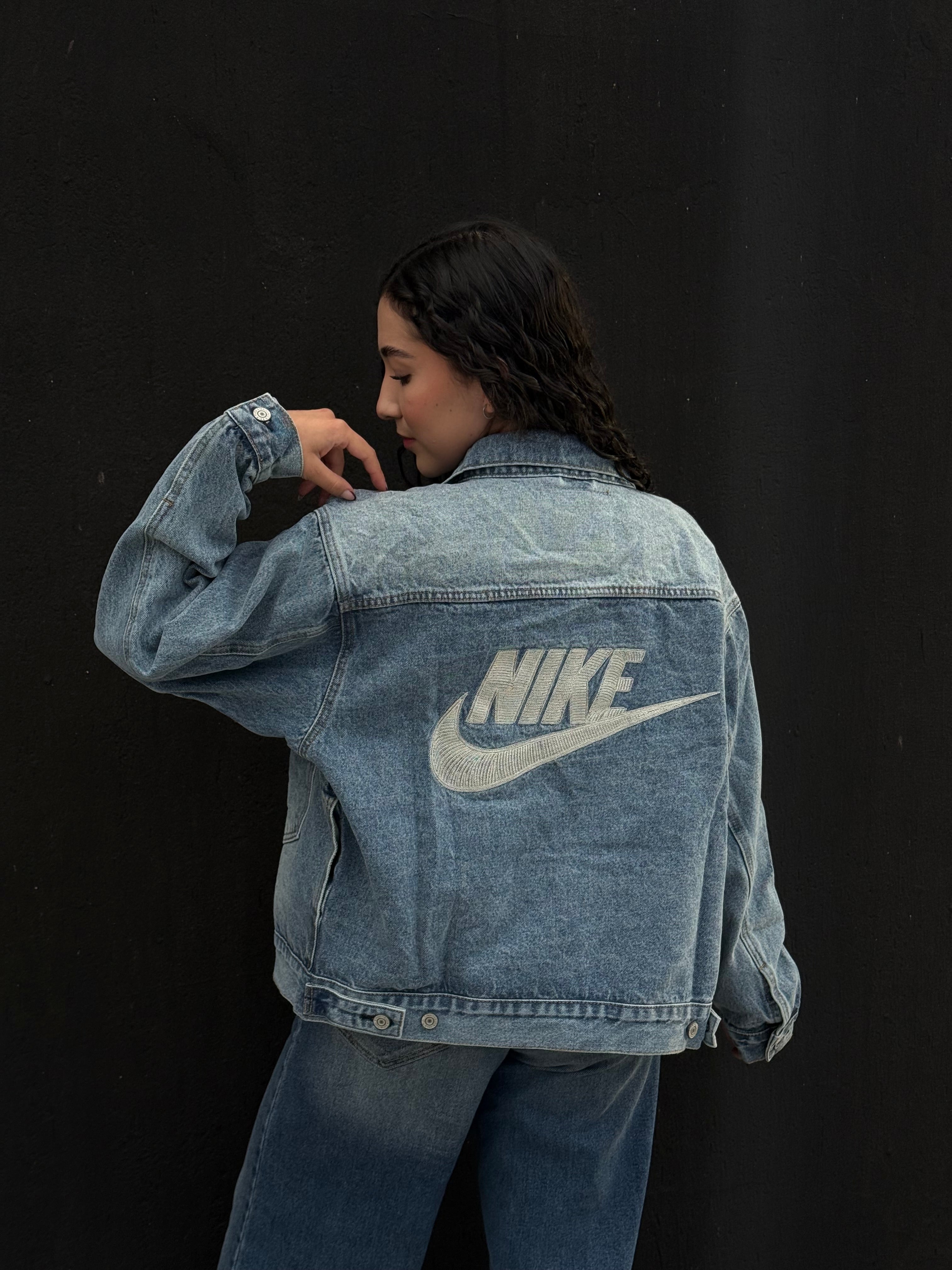 Chaqueta Levi’s X Nike