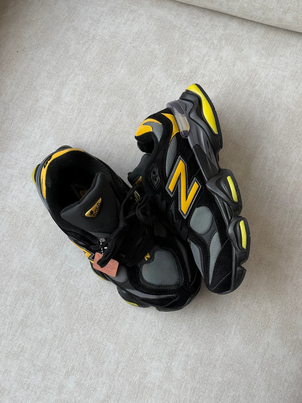 New Balance 9060 “Black/Yellow”